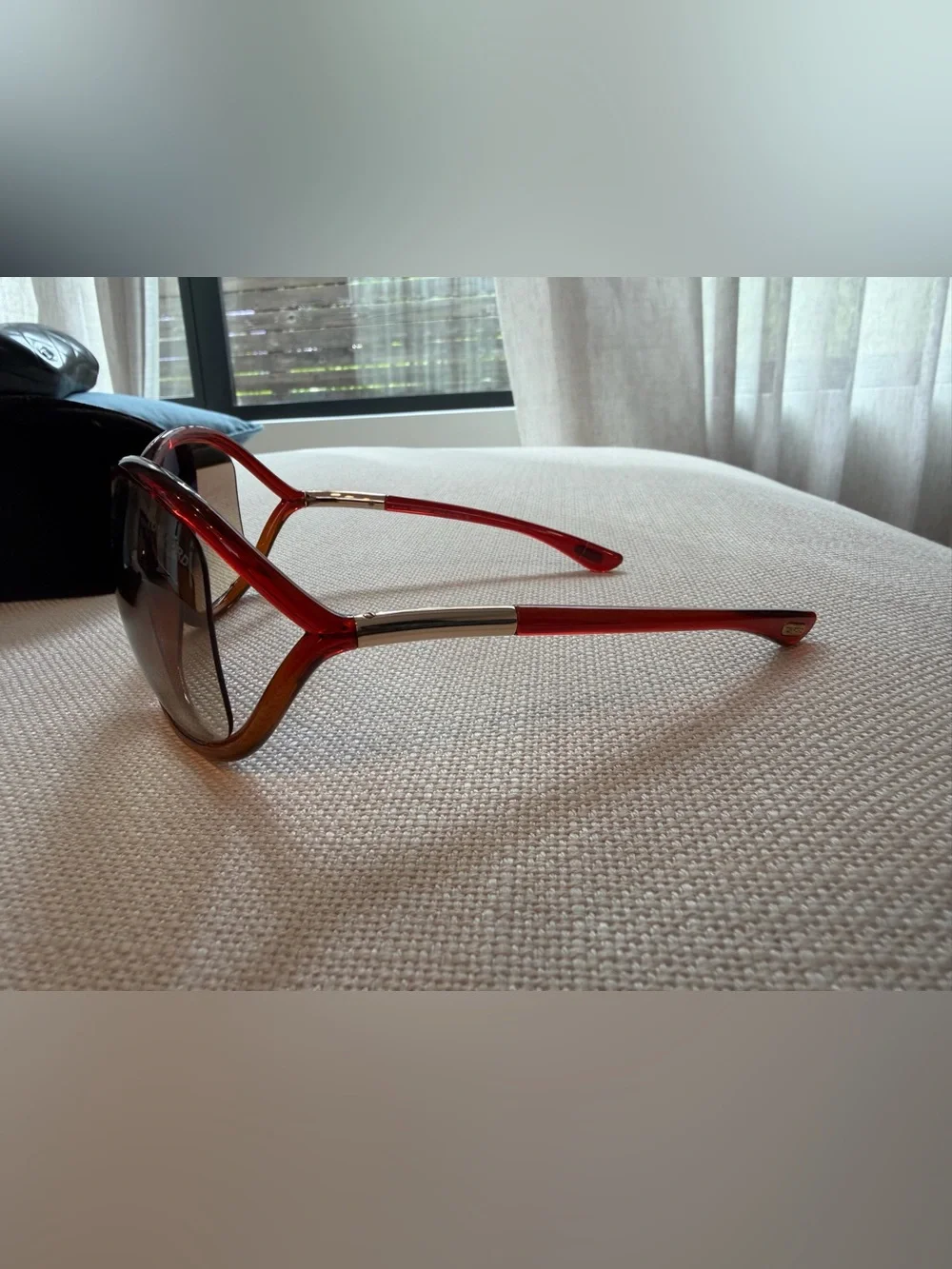 Tom Ford Red and Brown Gradient Round Women's Sunglasses